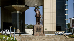 Independence Memorial Museum (Unabhängigkeitsmuseum) - eröffnet März 2014, mit dem Denkmal vom Gründungspräsident Sam Nujoma